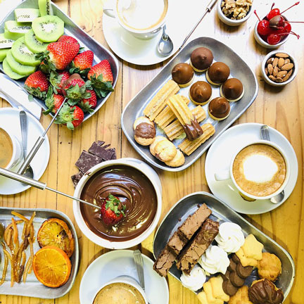  churro and fondue platter
